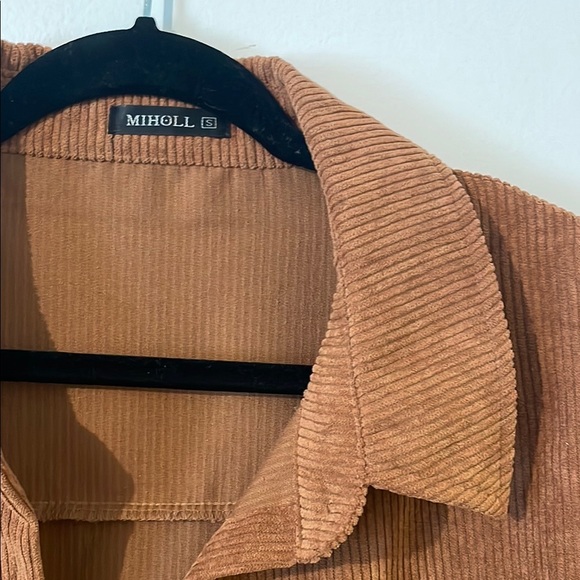 Brown Button Down Shirt/Shacket with Collar and Textured Fabric - Picture 2 of 7